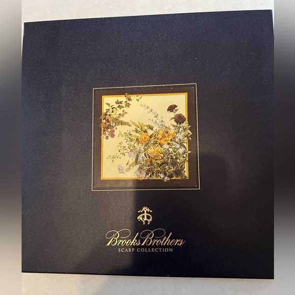 Brooks brothers scarf box - Picture 1 of 5